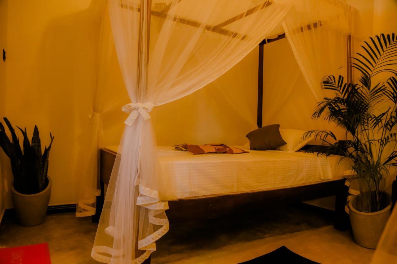 Ruwan Jungle Homestay Mirissa Exteriör bild