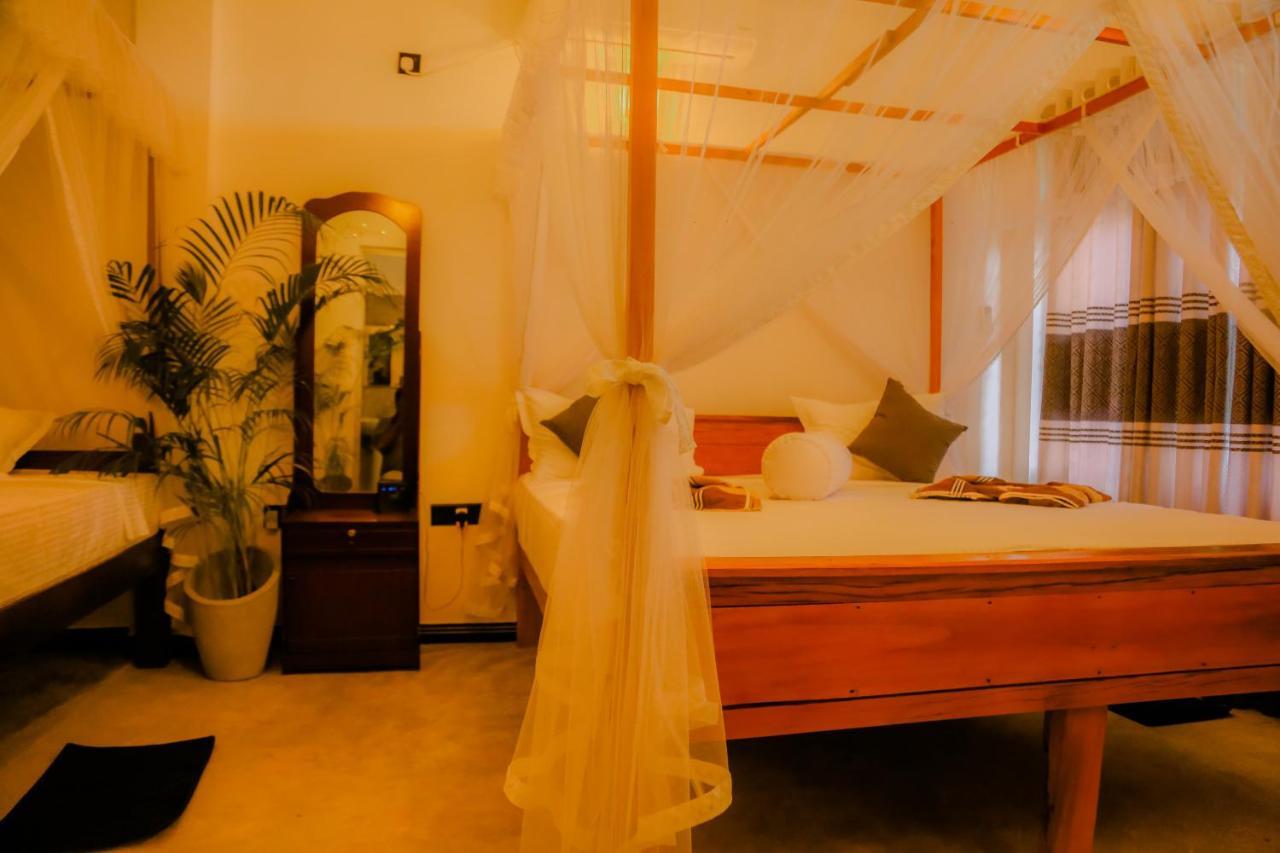 Ruwan Jungle Homestay Mirissa Exteriör bild