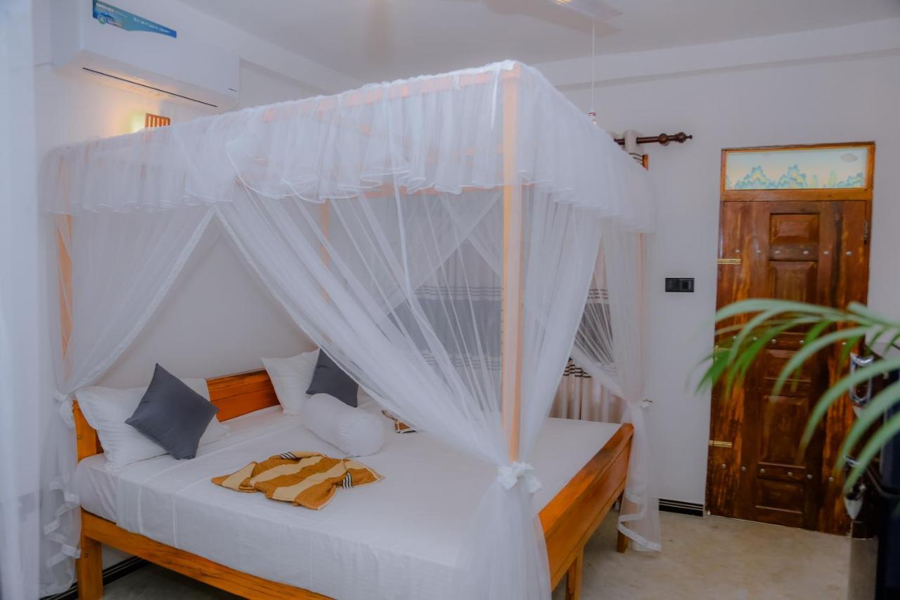 Ruwan Jungle Homestay Mirissa Exteriör bild