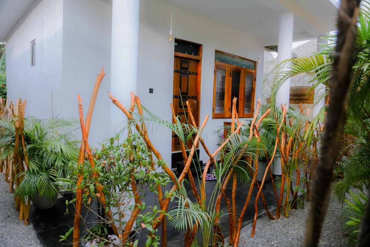 Ruwan Jungle Homestay Mirissa Exteriör bild