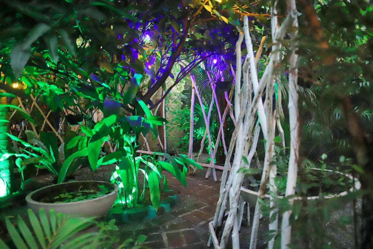 Ruwan Jungle Homestay Mirissa Exteriör bild