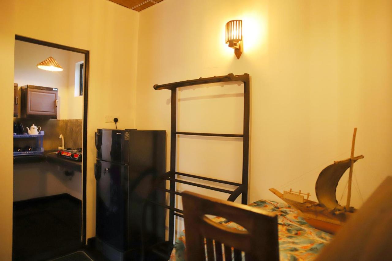 Ruwan Jungle Homestay Mirissa Exteriör bild