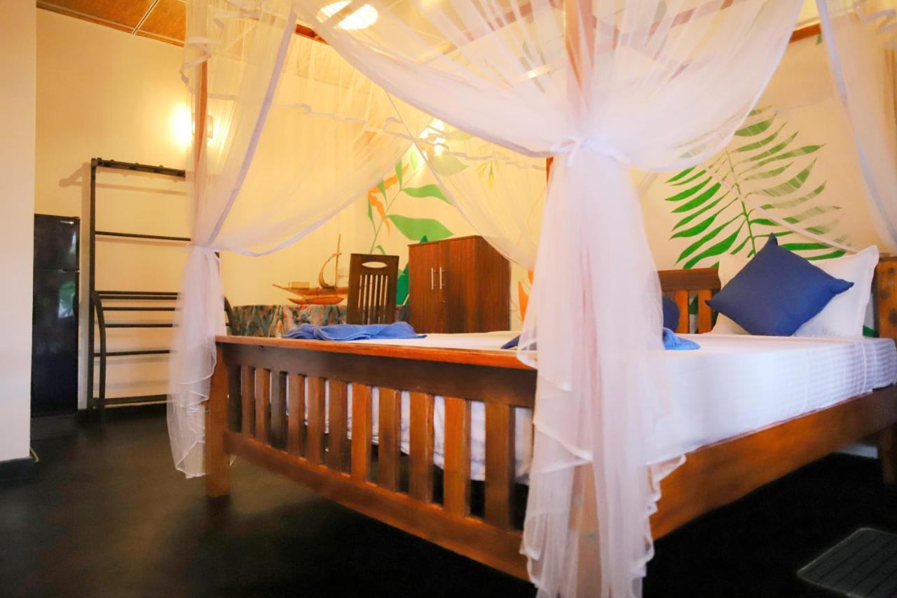 Ruwan Jungle Homestay Mirissa Exteriör bild